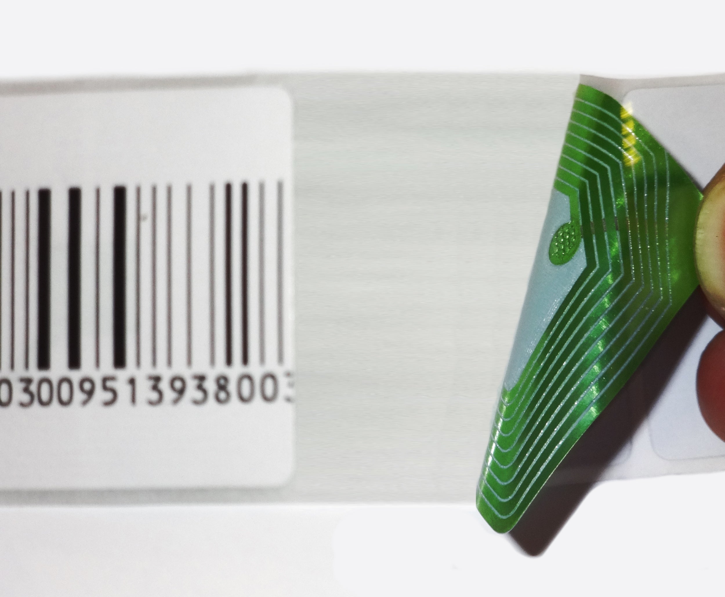 2000 RF Klebeetiketten RF 8.2 MHz 4x4 mit Dummy Barcode deaktivierbar